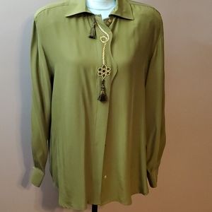Sandra roth,Gorgeous silk blouse ,avocado green